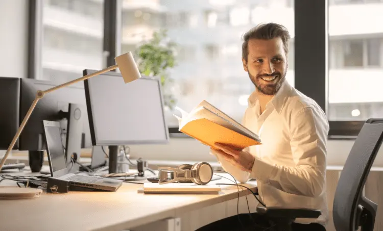 مكتب خدمات التعقيب