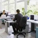 تفويض خدمات مقيم